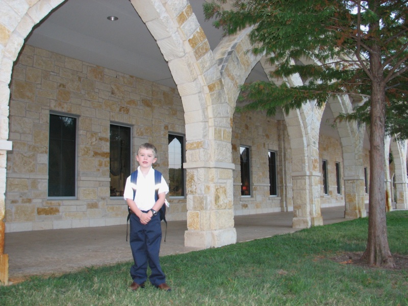 2010-08-24-03 Ian's 1st Day of School.jpg